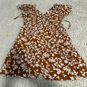 Old Navy Brown and White Floral Dress